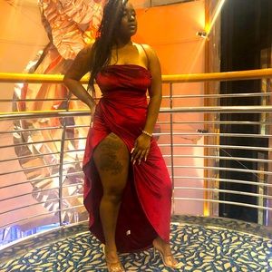 Long velvet red dress. Good for formal events.